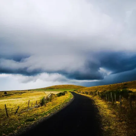 بيت للعطل Le Buron Des Loups Soulages-Bonneval