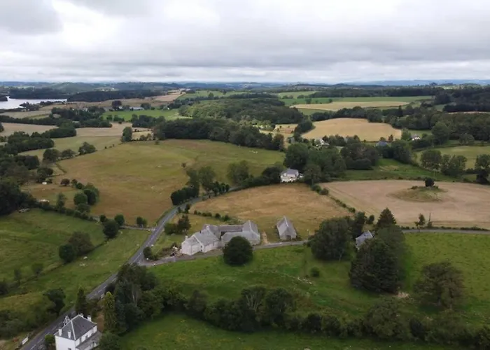 Le Buron Des Loups Soulages-Bonneval